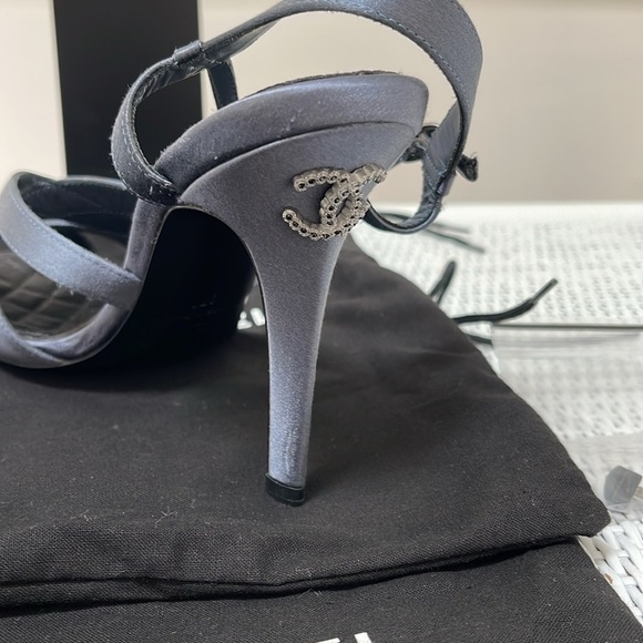 CHANEL embellished blue-grey satin heals sandals size 37 NEW - Picture 9 of 10